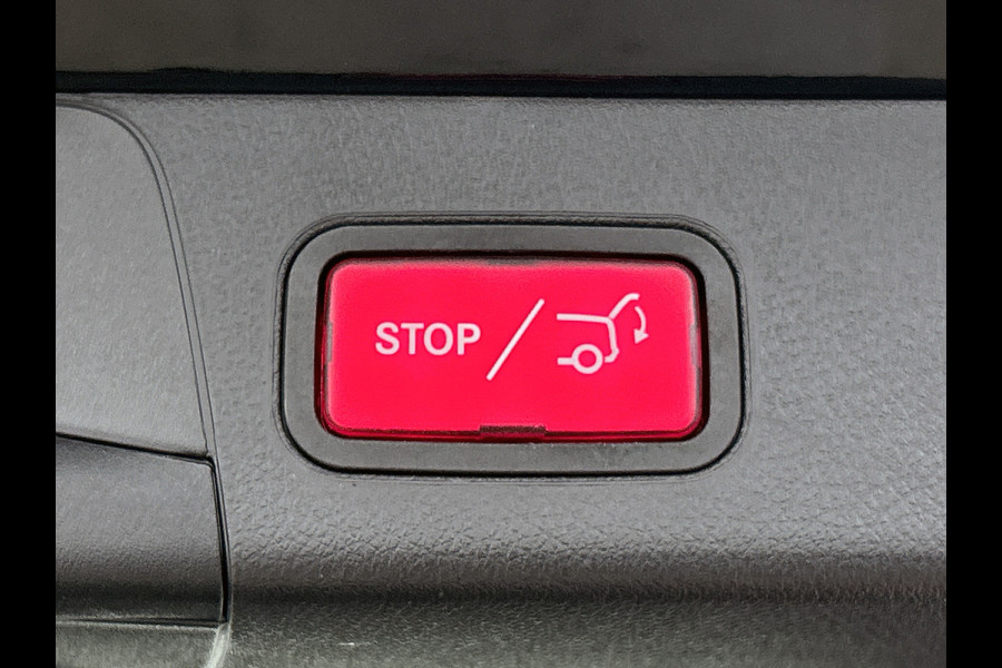 Mercedes-Benz B-Klasse 180 Business Solution Luxury Trekhaak | Parkeerpakket met achteruitrijcamera | Ledkoplampen | Sfeerverlichting | Stoelverwarming. Inclusief 24 maanden MB Certified garantie voor Europa.