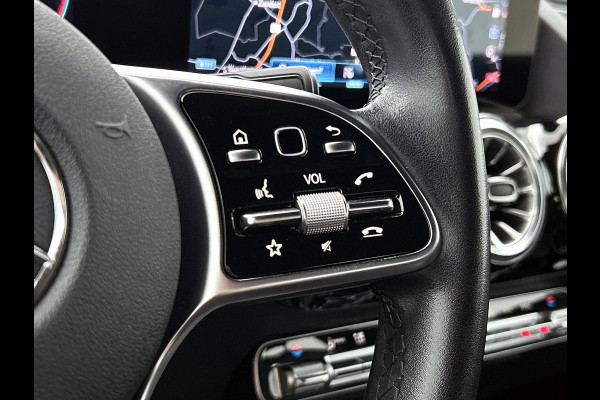 Mercedes-Benz B-Klasse 180 Business Solution Luxury Trekhaak | Parkeerpakket met achteruitrijcamera | Ledkoplampen | Sfeerverlichting | Stoelverwarming. Inclusief 24 maanden MB Certified garantie voor Europa.