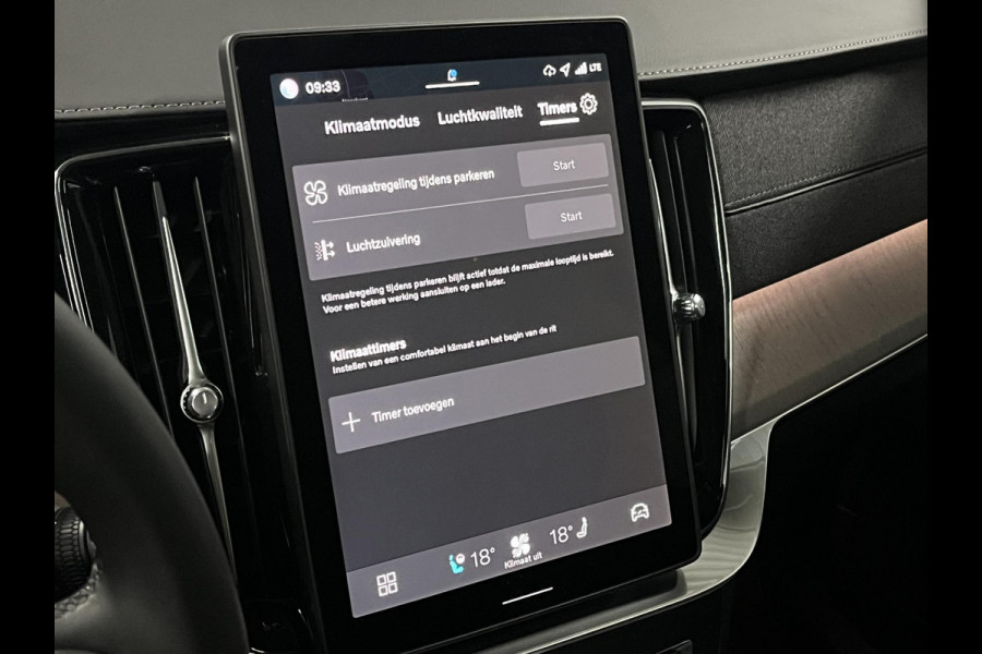 Volvo XC90 2.0 T8 Plug-in hybrid AWD Ultra Dark Luchtvering | Bowers & Wilkins | Adapt. cruise | Open dak | Massage | 360 camera | Head-up | Stoelventilatie/-verwarming | 22" wielen