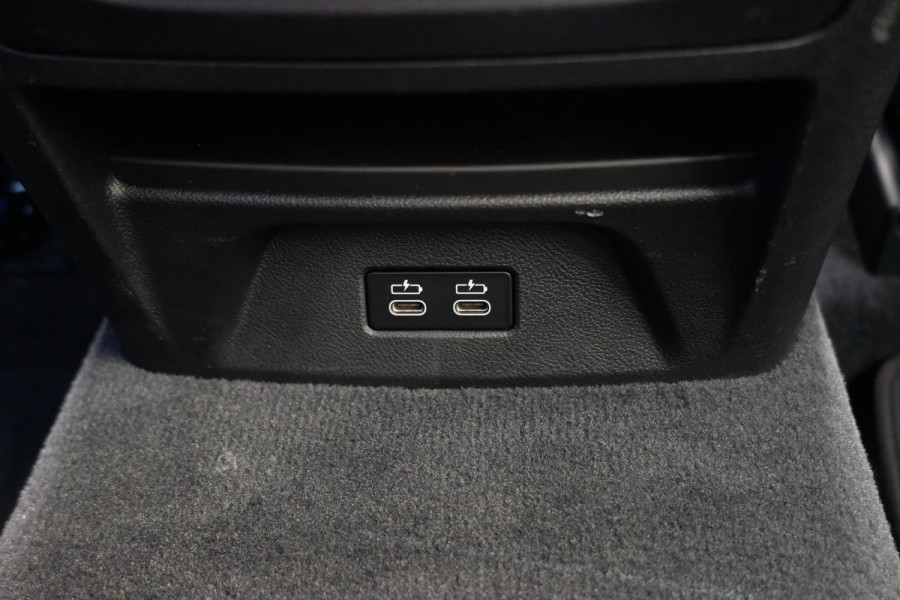 BMW iX3 High Executive 80 kWh | M Sport | Panoramadak | Trekhaak wegklapbaar | Harman/kardon | Keyless entry | Sportstoelen | Stoelverwarming | 360 graden camera | Head Up Display