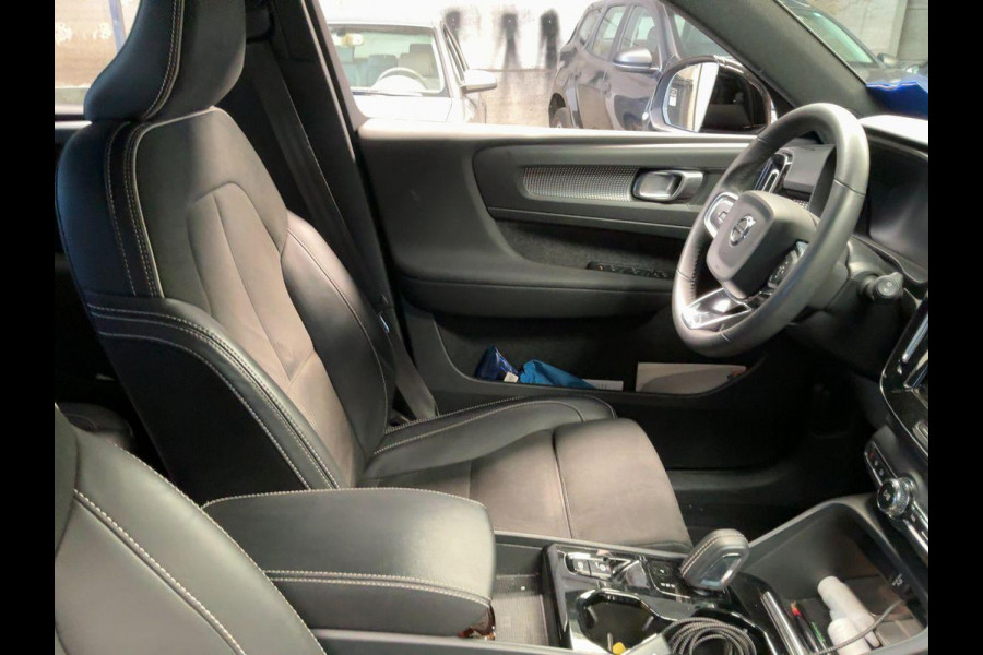 Volvo XC40 1.5 T5 Recharge R-Design 211 PK | Stoelverwarming | Dealeronderhouden | Camera | Adaptive Cruise |