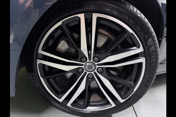 Volvo V60 2.0 T6 AWD R-Design LONG-RANGE BLACK-LINE PANO/LEDER/H-UP/H&K/STOEL-M/ADAPT-CRUISE/DAB/CARPLAY/CAM///
