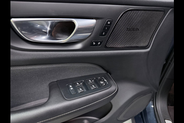 Volvo V60 2.0 T6 AWD R-Design LONG-RANGE BLACK-LINE PANO/LEDER/H-UP/H&K/STOEL-M/ADAPT-CRUISE/DAB/CARPLAY/CAM///