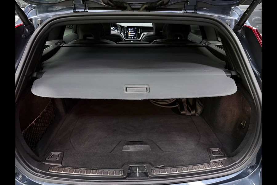 Volvo V60 2.0 T6 AWD R-Design LONG-RANGE BLACK-LINE PANO/LEDER/H-UP/H&K/STOEL-M/ADAPT-CRUISE/DAB/CARPLAY/CAM///