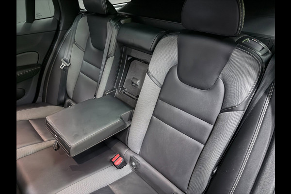 Volvo V60 2.0 T6 AWD R-Design LONG-RANGE BLACK-LINE PANO/LEDER/H-UP/H&K/STOEL-M/ADAPT-CRUISE/DAB/CARPLAY/CAM///