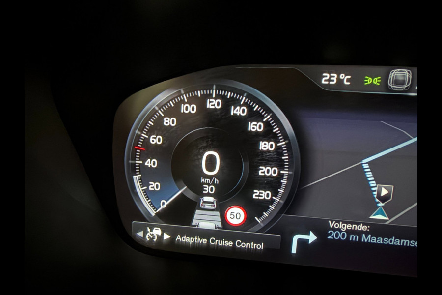 Volvo V60 2.0 T6 AWD R-Design LONG-RANGE BLACK-LINE PANO/LEDER/H-UP/H&K/STOEL-M/ADAPT-CRUISE/DAB/CARPLAY/CAM///