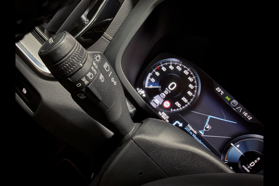 Volvo V60 2.0 T6 AWD R-Design LONG-RANGE BLACK-LINE PANO/LEDER/H-UP/H&K/STOEL-M/ADAPT-CRUISE/DAB/CARPLAY/CAM///