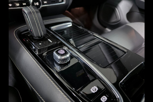 Volvo V60 2.0 T6 AWD R-Design LONG-RANGE BLACK-LINE PANO/LEDER/H-UP/H&K/STOEL-M/ADAPT-CRUISE/DAB/CARPLAY/CAM///