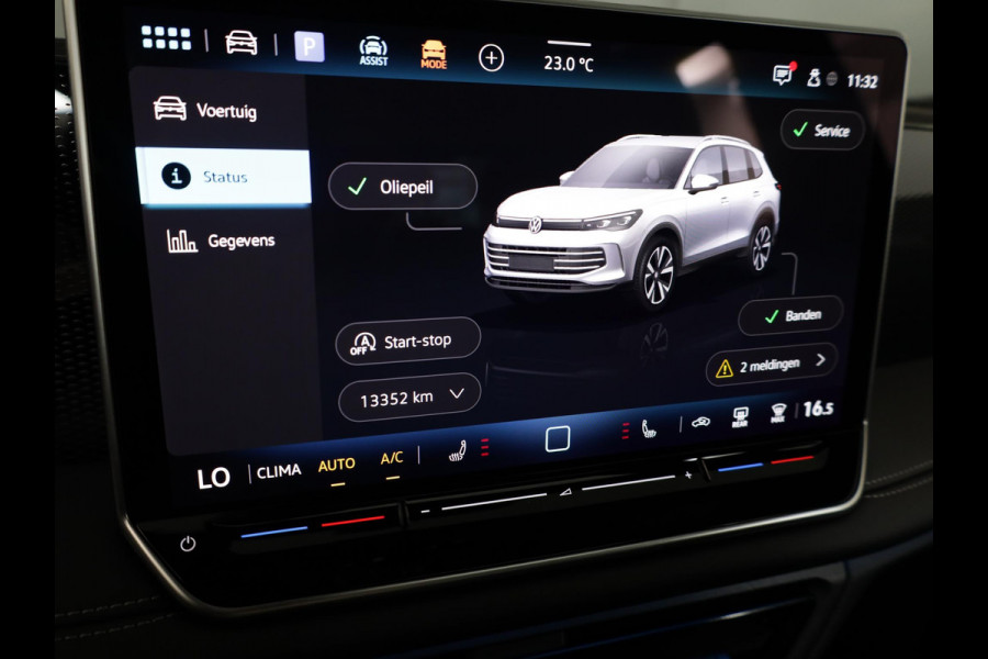 Volkswagen Tiguan 1.5 eTSI Life Edition 130 pk Automaat (DSG) | Verlengde garantie | Navigatie | Panoramadak | Trekhaak (wegklapbaar) | Parkeersensoren (Park assist) | Achteruitrijcamera |