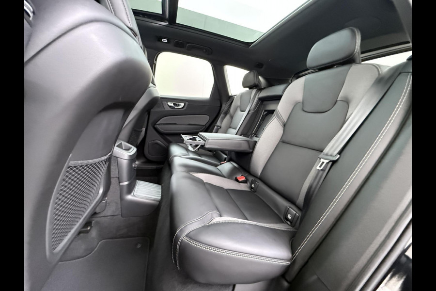 Volvo XC60 2.0 T6 Plug-in hybrid AWD Plus Black Edition TOPSTAAT! | DEALER ONDERHOUDEN | 100% ONGEVAL VERLEDEN VRIJ | TREKHAAK | HARMAN KARDON | 360 CAMERA| MEMORY STOELEN| ACHTERBANK VERWARMD|