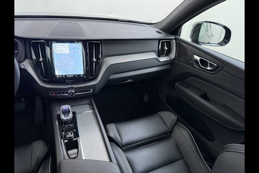 Volvo XC60 2.0 T6 Plug-in hybrid AWD Plus Black Edition TOPSTAAT! | DEALER ONDERHOUDEN | 100% ONGEVAL VERLEDEN VRIJ | TREKHAAK | HARMAN KARDON | 360 CAMERA| MEMORY STOELEN| ACHTERBANK VERWARMD|