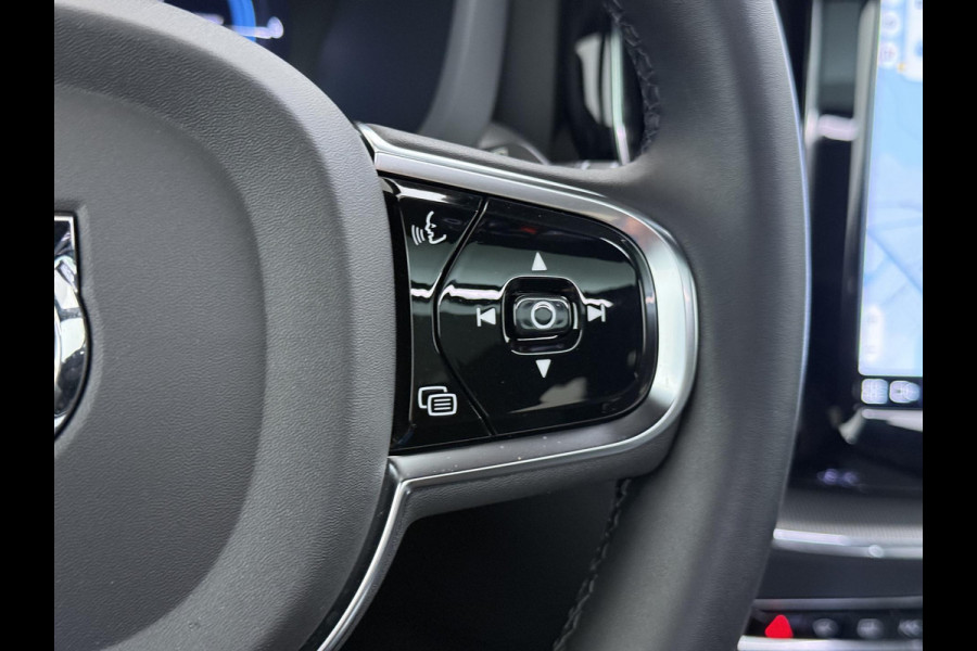 Volvo XC60 2.0 T6 Plug-in hybrid AWD Plus Black Edition TOPSTAAT! | DEALER ONDERHOUDEN | 100% ONGEVAL VERLEDEN VRIJ | TREKHAAK | HARMAN KARDON | 360 CAMERA| MEMORY STOELEN| ACHTERBANK VERWARMD|