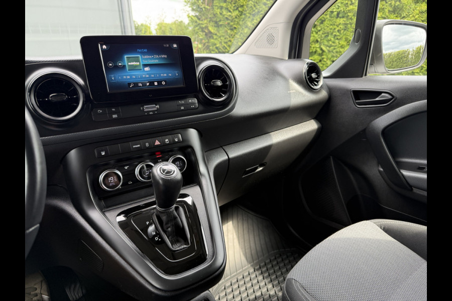 Mercedes-Benz eCitan 112 Pro L2H1 / 51 kWh / 6.716 KM / LED HIGH PERFORMANCE KOPLAMPEN / CAMERA / ECC / TREKHAAK / STOELVERW