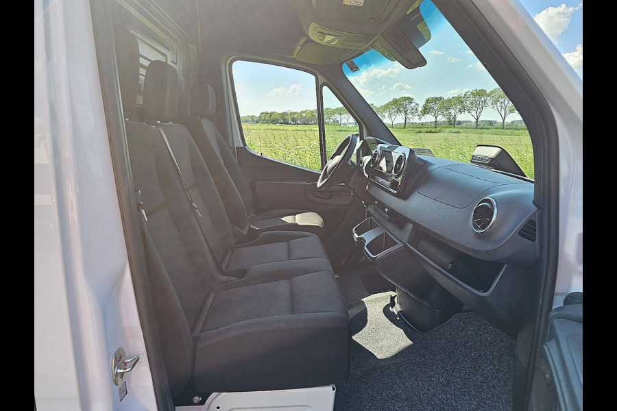 Mercedes-Benz Sprinter 317 L3H2 Pro Led Mbux 10 Cruise Camera
