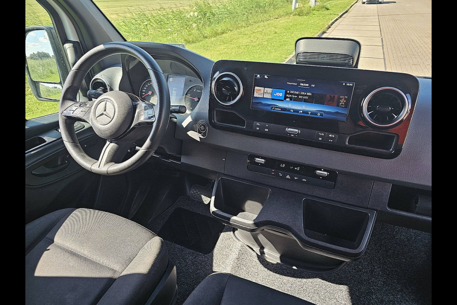 Mercedes-Benz Sprinter 317 L3H2 Pro Led Mbux 10 Cruise Camera
