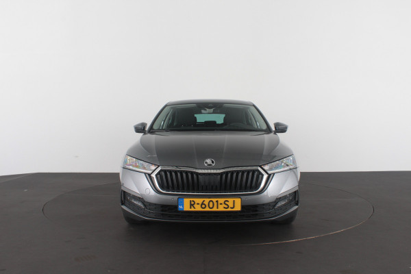 Škoda Octavia 1.5 e-TSI Tour Editie > Trekhaak/ACC/18 inch/Keyless/All season banden