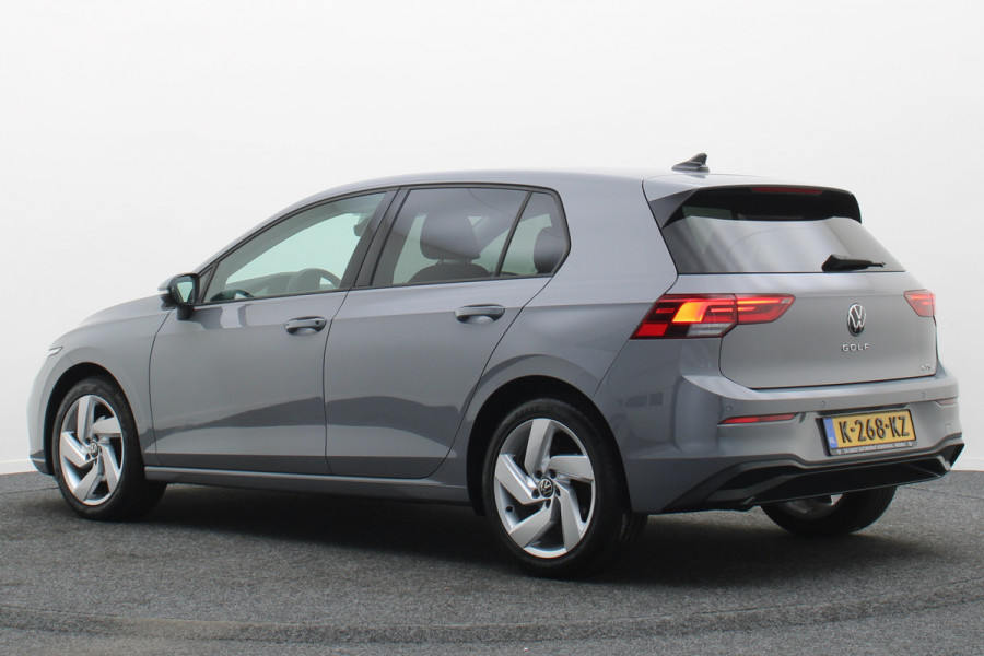 Volkswagen Golf 1.0 eTSI DSG Life Virtual Cockpit, Sfeerverlichting, Climate, ACC, Apple Carplay, PDC, 17''