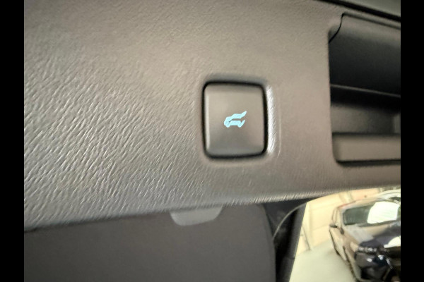 Ford Kuga 2.5 FHEV ST-LINE X Camera, Heads Up Display, carplay, Stoel/Stuurwielverwarmig