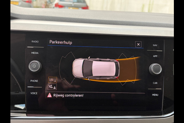 Volkswagen Polo 1.0 TSI Comfortline Business / carplay