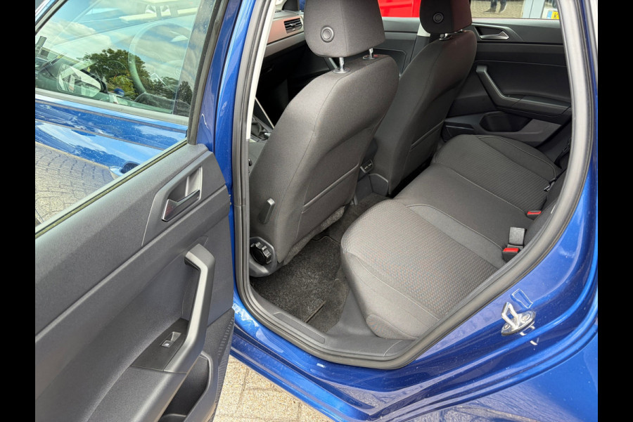 Volkswagen Polo 1.0 TSI Comfortline Business / carplay
