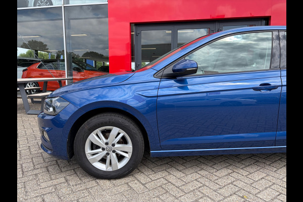 Volkswagen Polo 1.0 TSI Comfortline Business / carplay
