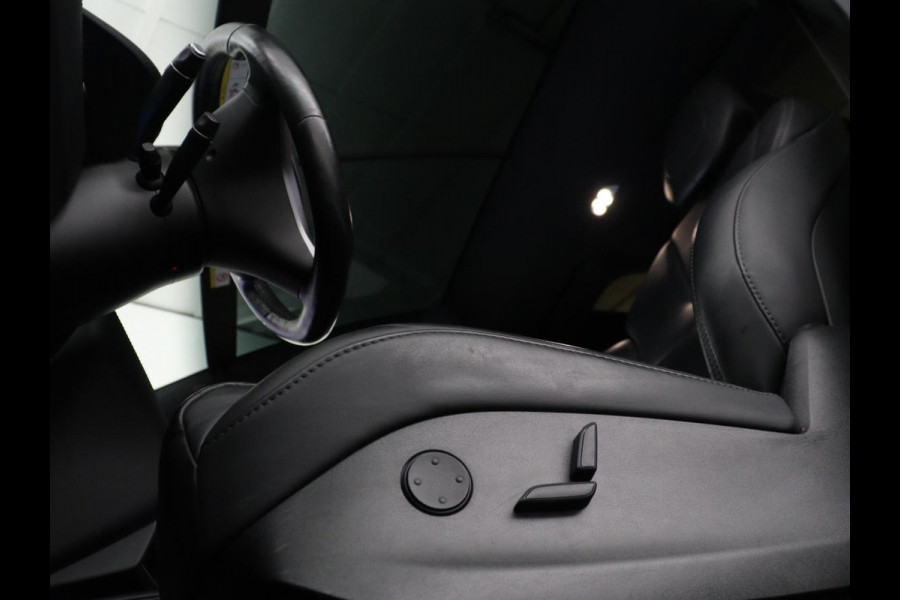 Tesla Model X Long Range | SOH 100% | Panoramadak | Trekhaak | 360 Camera | Stoel & Stuurverwarming | Adaptive cruise | Navigatie | DAB+ | Bluetooth | Climate control | Self-driving | Sfeerverlichting