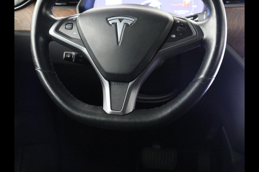 Tesla Model X Long Range | SOH 100% | Panoramadak | Trekhaak | 360 Camera | Stoel & Stuurverwarming | Adaptive cruise | Navigatie | DAB+ | Bluetooth | Climate control | Self-driving | Sfeerverlichting