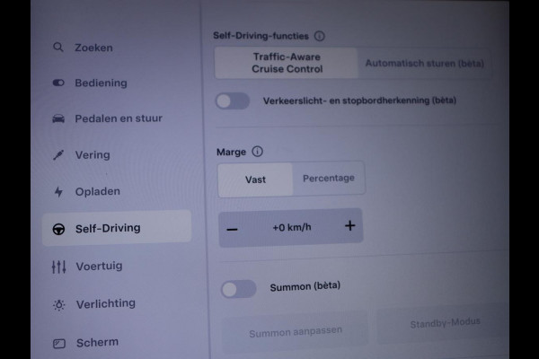 Tesla Model X Long Range | SOH 100% | Panoramadak | Trekhaak | 360 Camera | Stoel & Stuurverwarming | Adaptive cruise | Navigatie | DAB+ | Bluetooth | Climate control | Self-driving | Sfeerverlichting