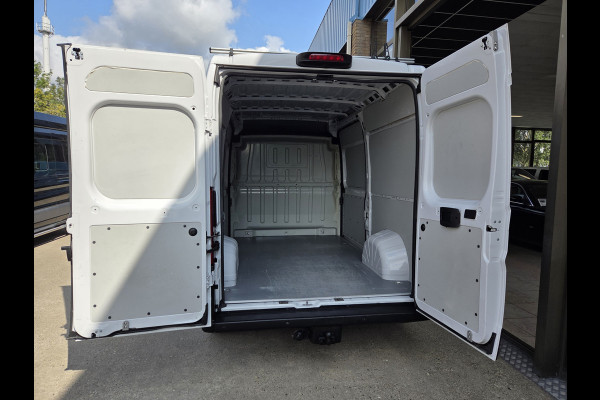 Peugeot Boxer / Opel Movano 103Kw/140Pk L2H2 Links & Rechts Schuifdeur Airco Cruisecontrol 2500Kg Trekhaak