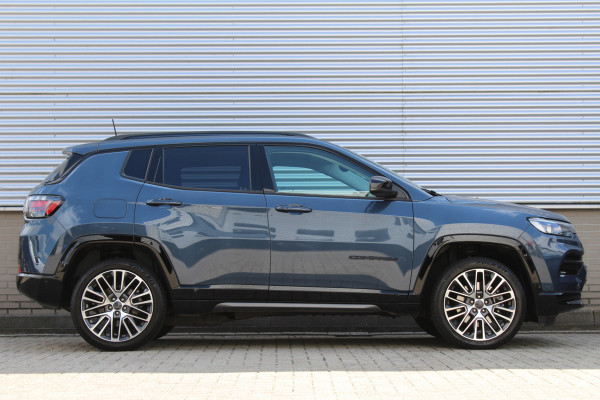Jeep Compass 4xe 240 Plug-in Hybrid Electric Summit | Leder | Winterpack | Camera | Stoelverwarming/ventilatie | Compleet