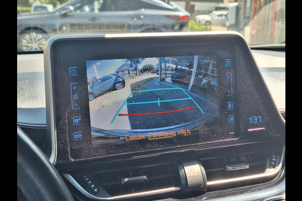 Toyota C-HR 1.8 Hybrid Style | Dodehoekherkenning, Navigatie, Parkeersensoren, Stoel + Stuurverwarming, DAB, Keyless, 18 inch