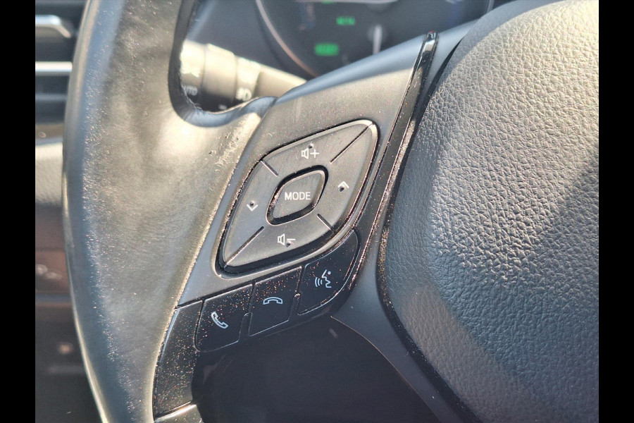 Toyota C-HR 1.8 Hybrid Style | Dodehoekherkenning, Navigatie, Parkeersensoren, Stoel + Stuurverwarming, DAB, Keyless, 18 inch