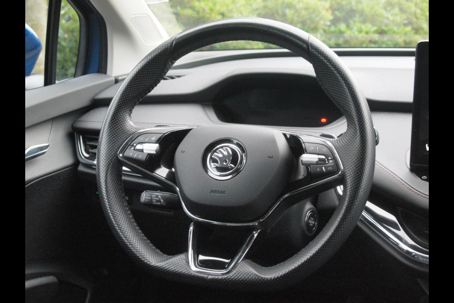 Škoda ENYAQ iV 80 First Edition | SOH 90% | Camera | Trekhaak | Leer | Warmtepomp | Sfeerverlichting | Apple Carplay |