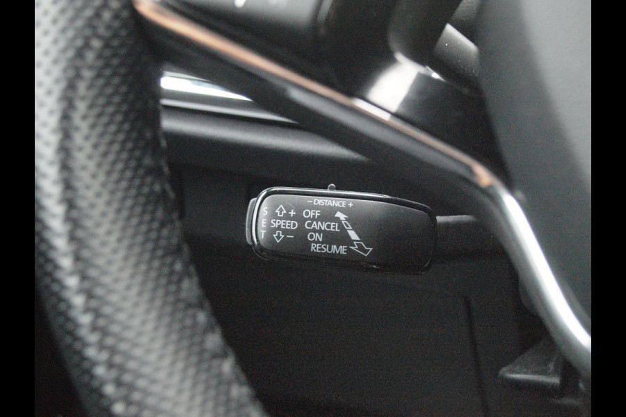 Škoda ENYAQ iV 80 First Edition | SOH 90% | Camera | Trekhaak | Leer | Warmtepomp | Sfeerverlichting | Apple Carplay |