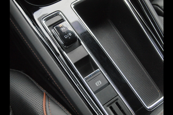 Škoda ENYAQ iV 80 First Edition | SOH 90% | Camera | Trekhaak | Leer | Warmtepomp | Sfeerverlichting | Apple Carplay |