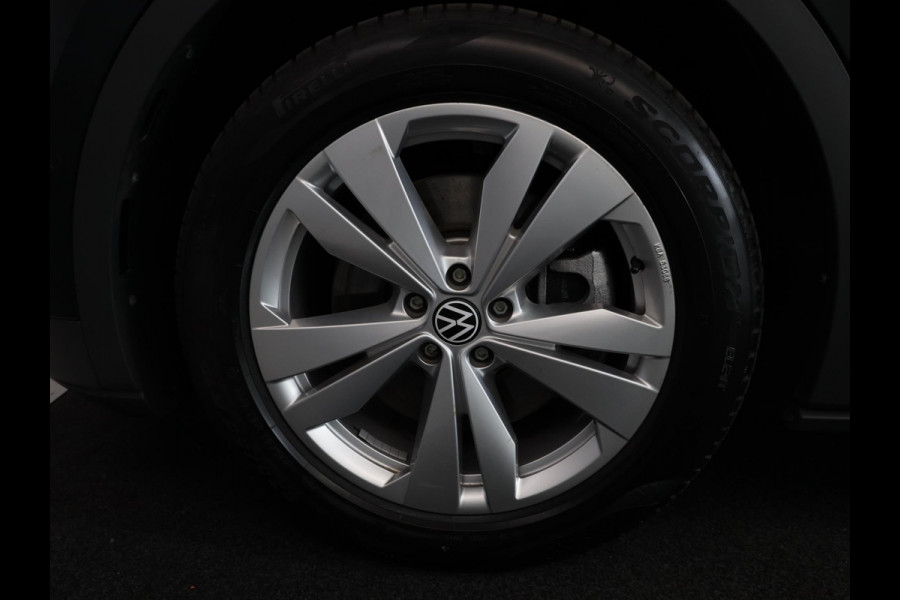 Volkswagen ID.4 Pro Business 79 kWh 286PK | 5 jaar fabrieksgarantie | Navigatie | Warmtepomp | Trekhaak | Keyless entry |