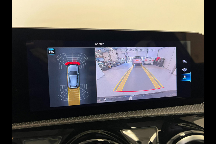 Mercedes-Benz A-Klasse 200 / AMG / Widescreen / Stoelverwarming