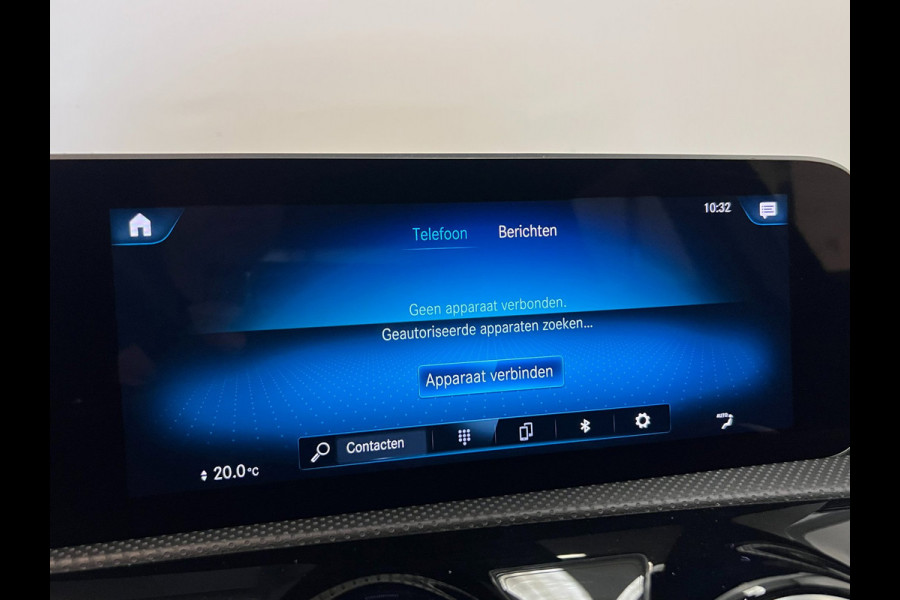 Mercedes-Benz A-Klasse 200 / AMG / Widescreen / Stoelverwarming