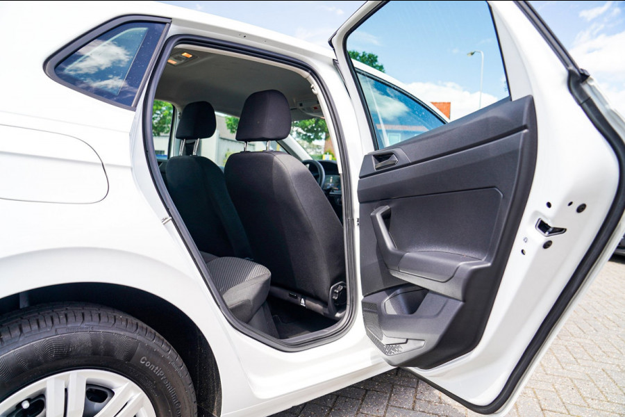 Volkswagen Polo 1.0 MPI Polo | Stoelverwarming | Apple Carplay | Elektrisch bedienbare ramen | Multifunctioneel stuurwiel