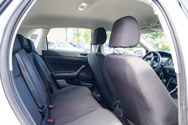 Volkswagen Polo 1.0 MPI Polo | Stoelverwarming | Apple Carplay | Elektrisch bedienbare ramen | Multifunctioneel stuurwiel