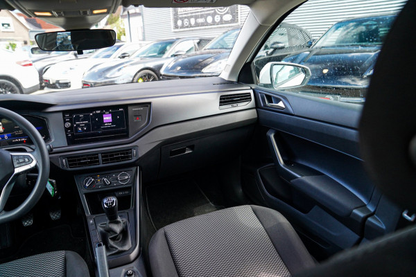 Volkswagen Polo 1.0 MPI Polo | Stoelverwarming | Apple Carplay | Elektrisch bedienbare ramen | Multifunctioneel stuurwiel