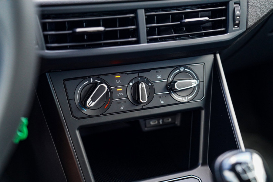 Volkswagen Polo 1.0 MPI Polo | Stoelverwarming | Apple Carplay | Elektrisch bedienbare ramen | Multifunctioneel stuurwiel