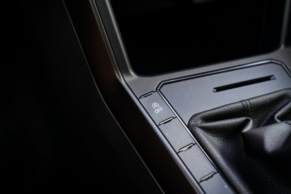 Volkswagen Polo 1.0 MPI Polo | Stoelverwarming | Apple Carplay | Elektrisch bedienbare ramen | Multifunctioneel stuurwiel