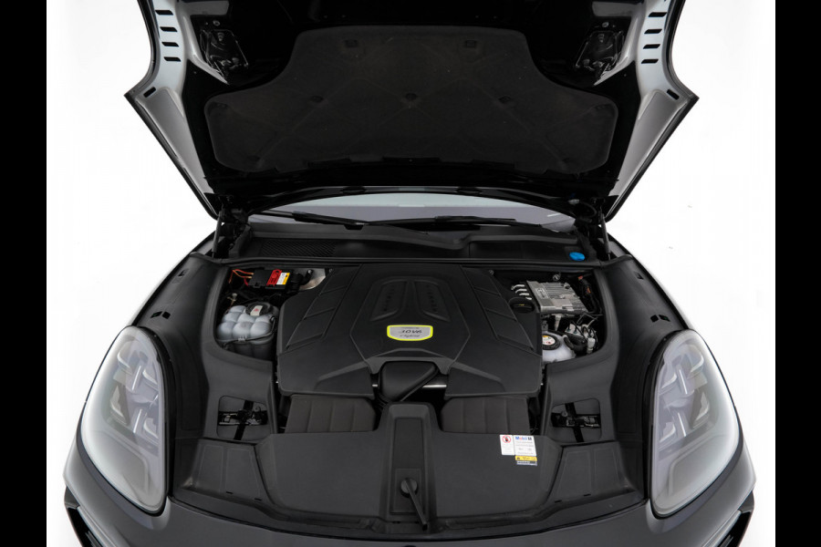 Porsche Cayenne 3.0 E-Hybrid (Plug-in) (INCL.BTW) *PANO | HEAD-UP | LEATHER | ADAPTIVE-CRUISE | FULL-LED | TOP-VIEW | BOSE-SOUND | MEMORY-PACK | SPORT-CHRONO | HEATED-COMFORTSEATS | KEYLESS | NAVI-FULLMAP | PRIVACY-GLASS |  22''AL