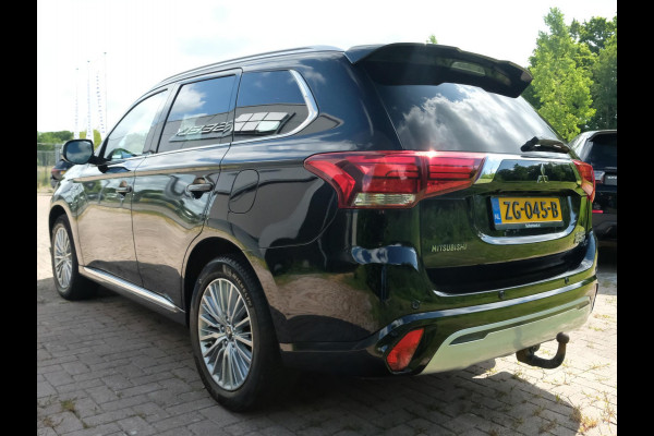 Mitsubishi Outlander 2.4 PHEV Instyle |135 PK | Panoramadak | Elektrische klep |