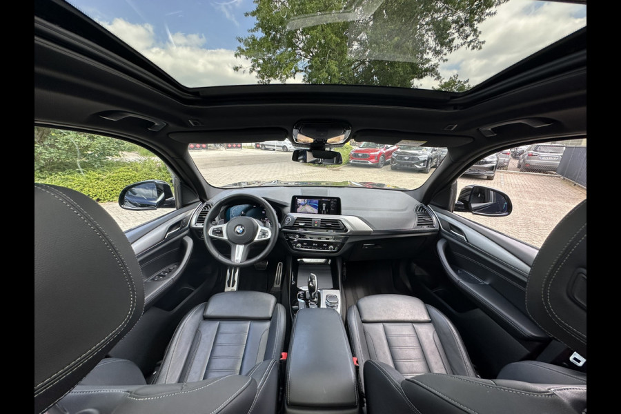 BMW X3 sDrive20i Launch Edition High Executive M SPORT PANORAMADAK LEDER NAVIGATIE TREKHAAK AFNEEMBAAR