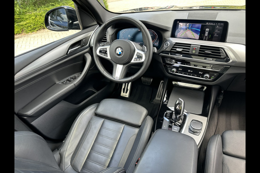 BMW X3 sDrive20i Launch Edition High Executive M SPORT PANORAMADAK LEDER NAVIGATIE TREKHAAK AFNEEMBAAR
