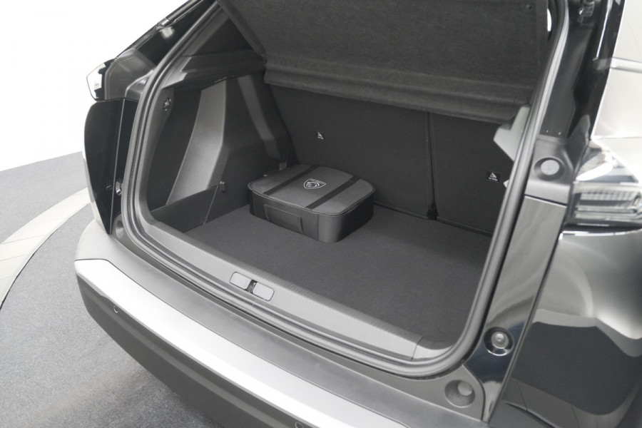 Peugeot e-2008 EV Allure 54 kWh | 11 KW Lader | Warmtepomp | Apple Carplay | Parkeersensoren