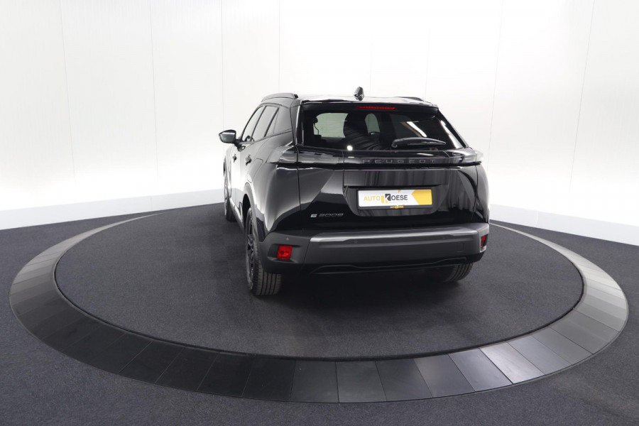 Peugeot e-2008 EV Allure 54 kWh | 11 KW Lader | Warmtepomp | Apple Carplay | Parkeersensoren