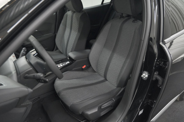 Peugeot e-2008 EV Allure 54 kWh | 11 KW Lader | Warmtepomp | Apple Carplay | Parkeersensoren